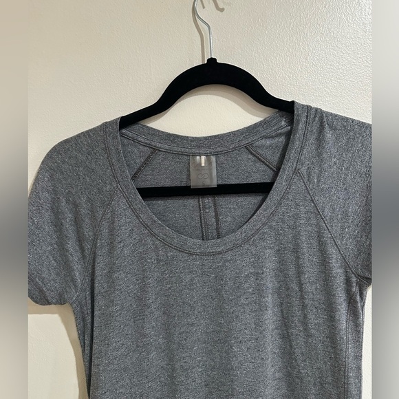 Gray Long Length Top - Picture 3 of 5